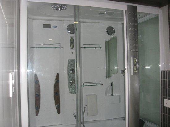Hotel D'Grand Bareilly Extérieur photo