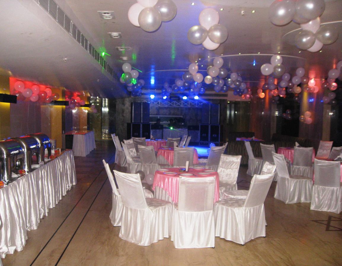 Hotel D'Grand Bareilly Extérieur photo
